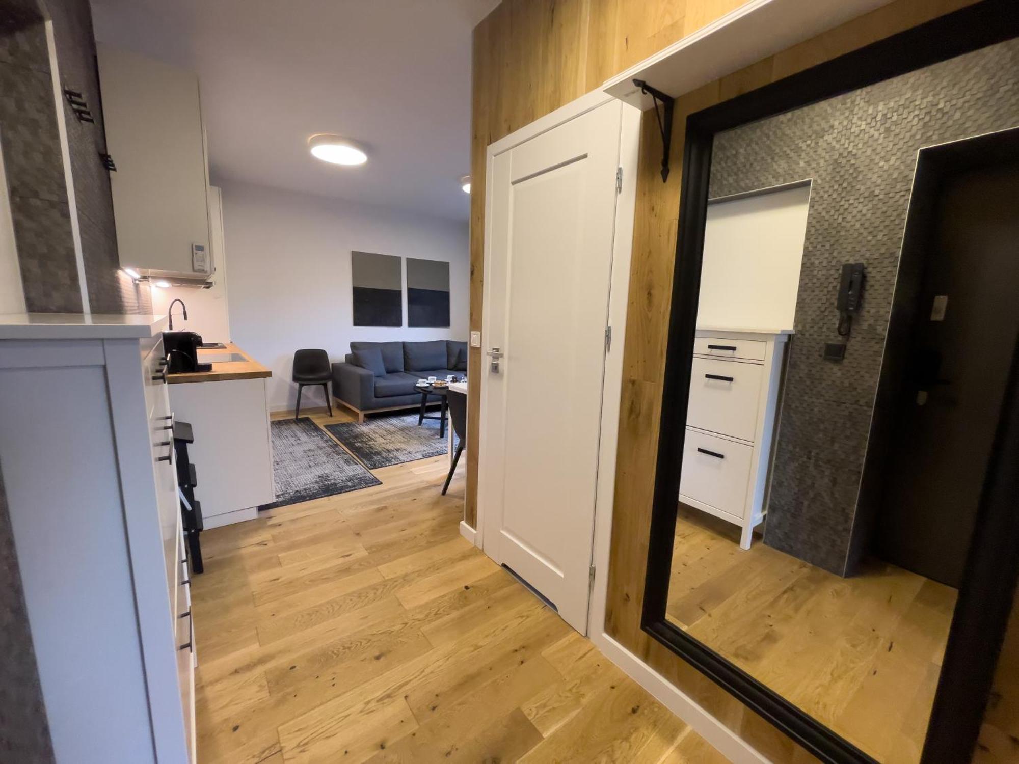Urban Apartments Premium No 3, Free Private Parking, Self Check-In Chorzów Eksteriør billede